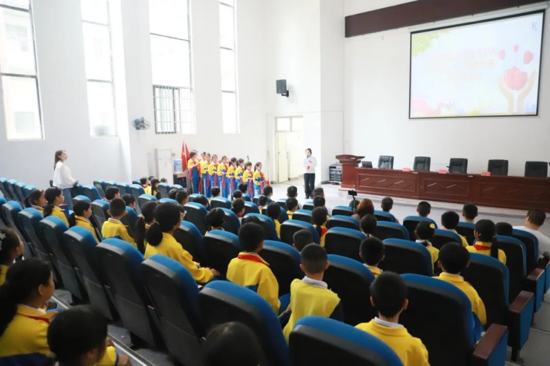 春晖心行·微爱传递|Z6尊龙时凯铜仁、开阳产业基地发展爱心助学活动